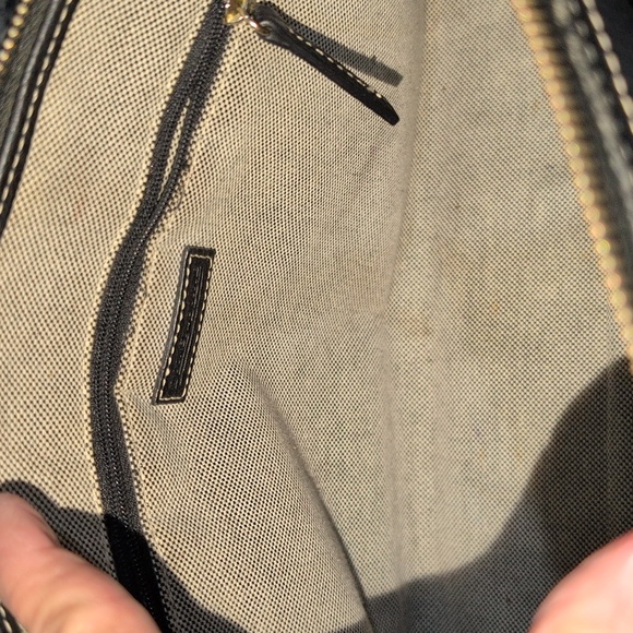 Dooney & Bourke  Large Black Leather purse - Picture 7 of 10